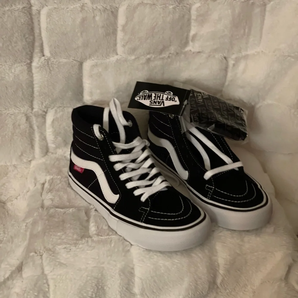 BNWT VANS HI PRO BLACK/WHITE - Picture 4 of 6